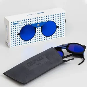 Protect your sunglasses with Custom Sunglasses Boxes.