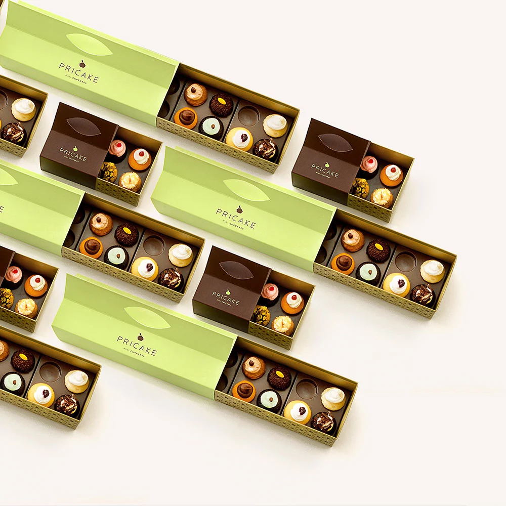 Customized cupcake boxes